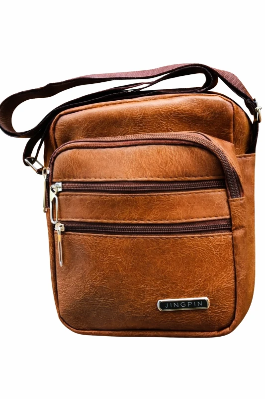 Bolsa Tiracolo Masculina em Couro Sintético com Múltiplos Compartimentos