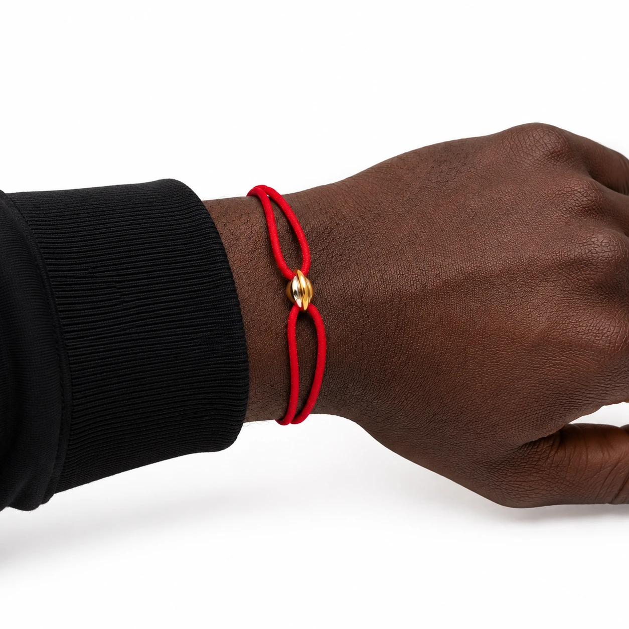 Pulseira de Cordão Vermelho com Detalhe Dourado