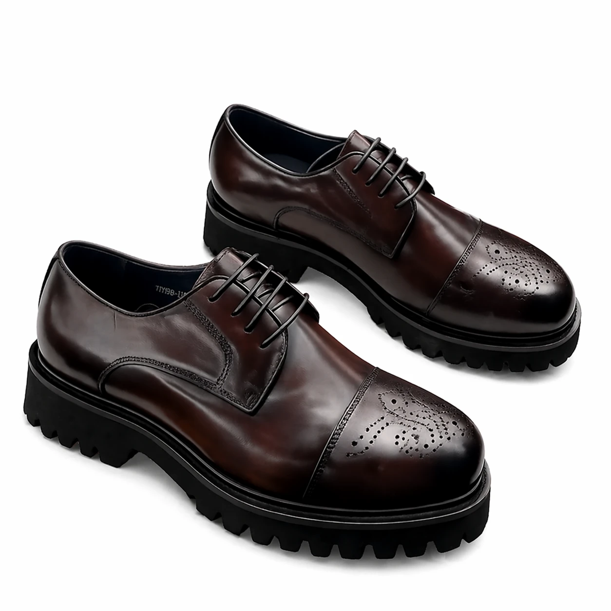 Sapato Masculino em Couro Genuíno Premium com Sola Tratorada Italiana