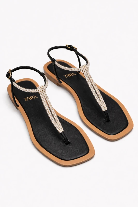 Sandália Rasteira Feminina Zara com Strass Brilhante em T