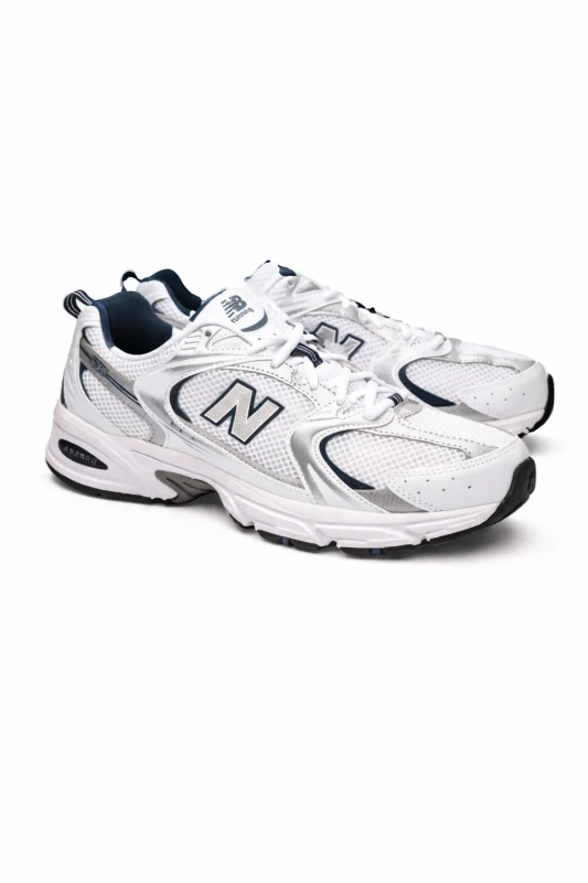 Sapatilha New Balance 530 Made in UK Couro Premium – Branco e Azul